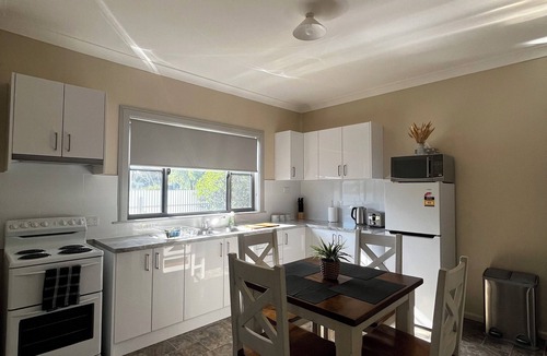 Parkes House | Spring Valley Cottage