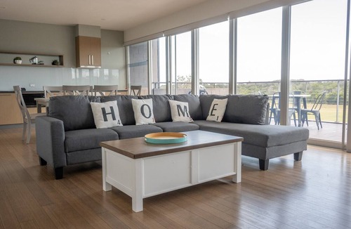 Fingal Apartment | St Andrews Beach Golf Club Apartment 8 03