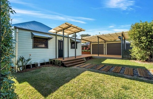 Maclean House | STANLEY COTTAGE