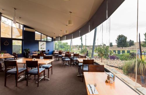 Parkes Hotel | Station Motel