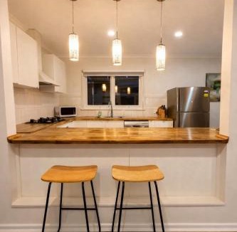 Wantirna South House | StayAU Cozy 3BR Getaway Near Westfield Knox