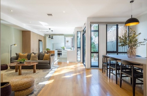 Port Melbourne House | StayCentral - Porte Prince - Princes Street, Port Melbourne - 3 Bedroom, 3 Bed, 2.5 bathroom, 1 Parking
