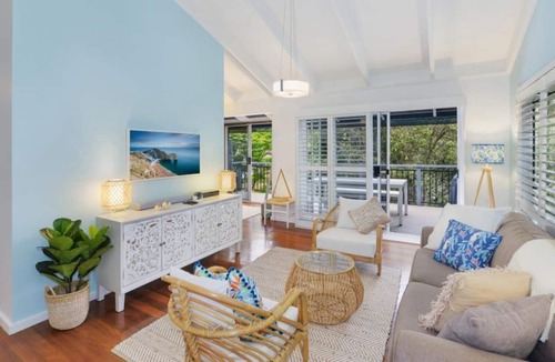Avoca Beach Apartment | Stone's Throw From The Beach