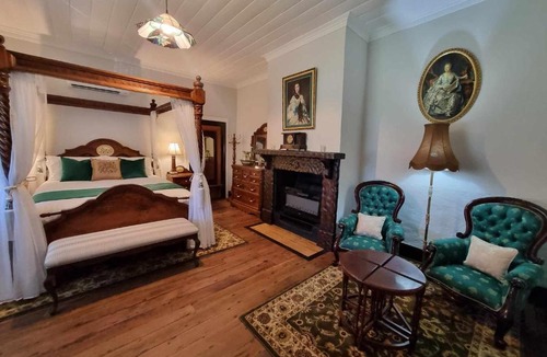 Stroud House | Storekeepers Cottage Guesthouse