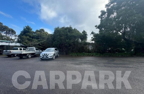Strahan Cabin | Strahan Wilderness Lodge