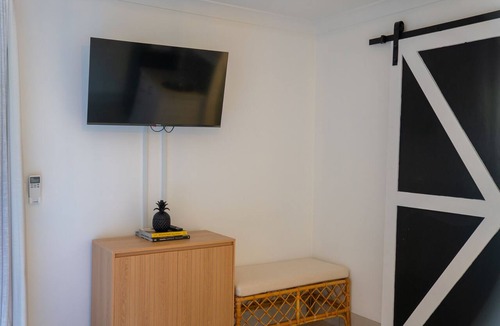 Point Lookout Apartment | Studio 9 - Location Location Location!