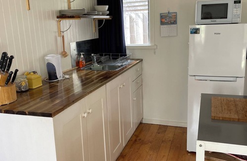 Eagle Point Apartment | studio apartment with water access