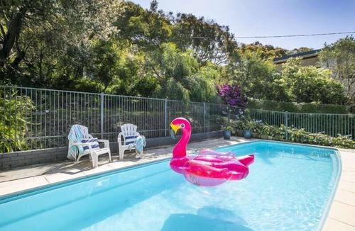 Killcare House | Stunning Beach Views With Pool. Easy Walk To Beach