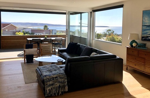 Pambula Beach House | Stunning Contemporary Beach Side House