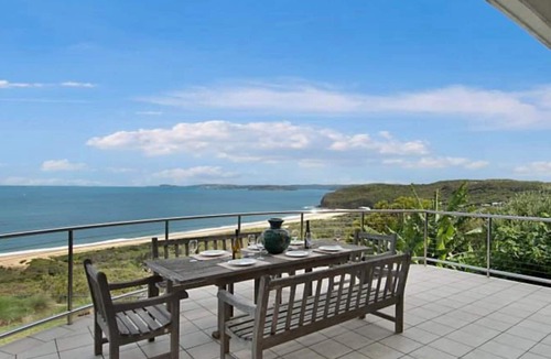 Killcare House | Stunning Ocean Panorama by HolidayCo.