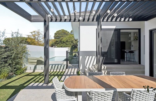 Mount Hawthorn House | Stunning Perth Summer Home with Pool, Gardens and Outdoor Living