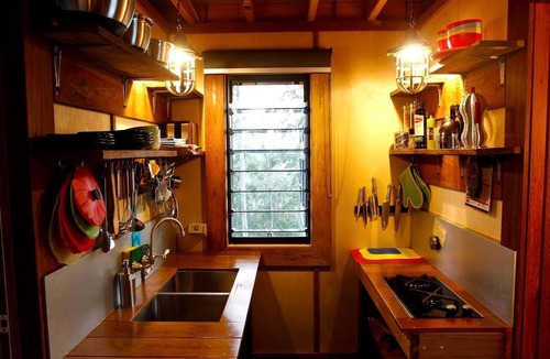 Austinville Cabin | Stunning Tree House with Pool Access Ideal for Luxury Holiday Accommodation, Gold Coast