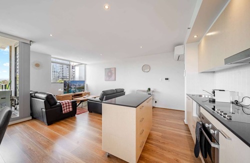 City West Apartment | Stylish 1-Bed Flat with Pool, BBQ & Sauna Access