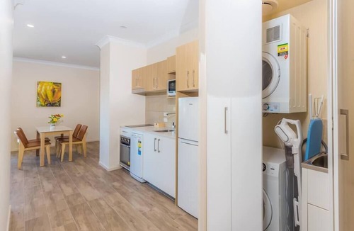Windsor Apartment | Stylish 1Bedroom Penthouse