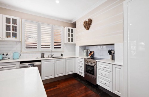 Doubleview House | Stylish 3-Bedroom Home near Scarborough Beach