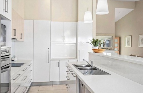 Avoca Beach Apartment | Stylish Family Apartment
