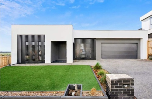 Highton House | Stylish Modern Getaway – Geelong
