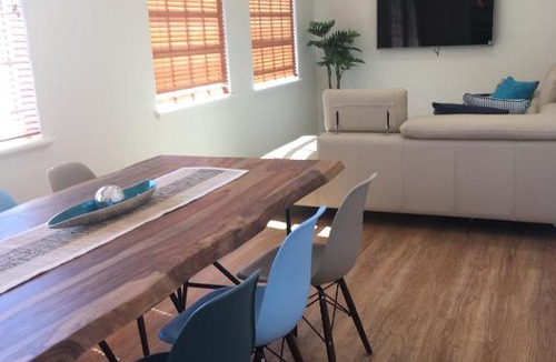 North Perth Apartment | Stylish North Perth on Cafe strip