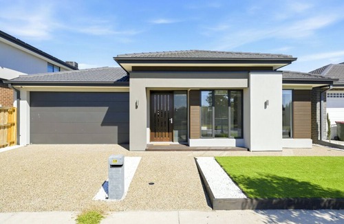 Mambourin Villa | Stylish Park-fronted Luxury Grand Family House!