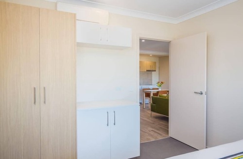 Windsor Apartment | Stylish & spacious 1 BRM king bed apartment