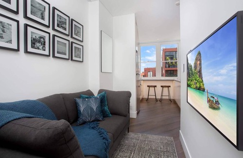 Elizabeth Bay Apartment | Stylish Studio Near Kings Cross Train Station
