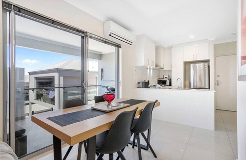 Woodlands Apartment | Stylish urban oasis with balcony & street views!