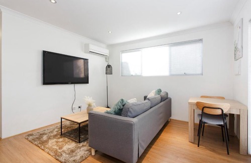 Victoria Park Apartment | Suburban Living - 2 bedroom apartment Victoria Park