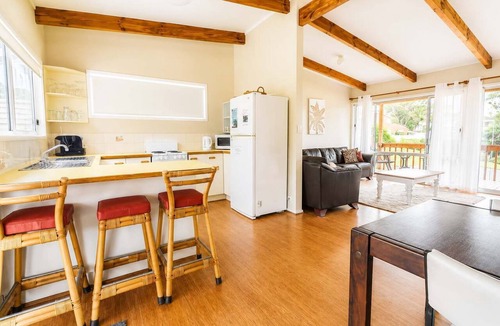 Kioloa House | Summer Beach House - Pet-friendly Kioloa beach house near sand & surf