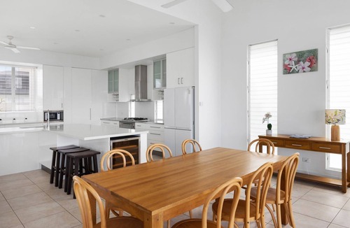 Peregian Beach House | Summer Hillside Retreat Peregian Beach