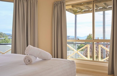 Bicheno House | Sunny Ways Bicheno - Bicheno Accommodation