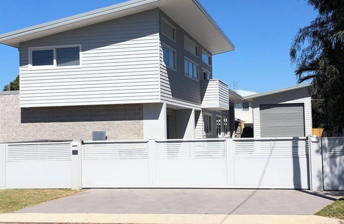 Tomakin House | Sunpatch Guest House