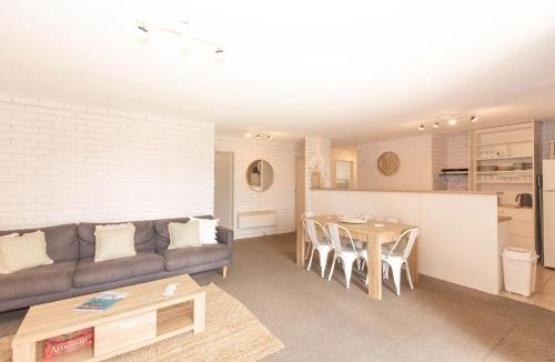 Jindabyne Apartment | Sunrise 15