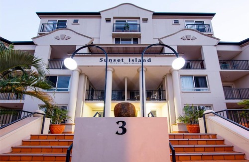Surfers Paradise Apartment | Sunset Island Resort