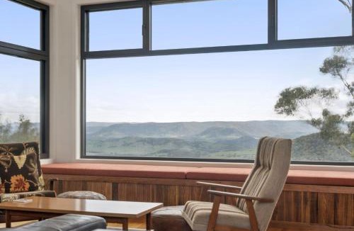 Mount Victoria House | Sunset Retreat