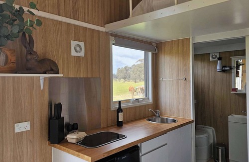 Myrtle Creek House | Sunset Sanctuary by Tiny Away