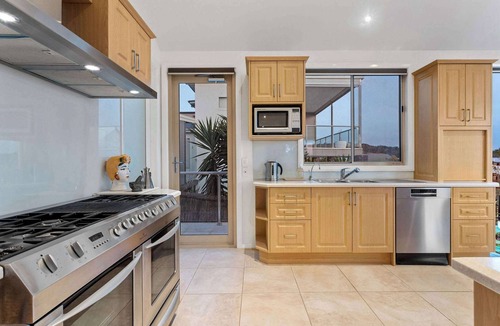 Mount Martha House | Sunset View Luxury 4 Bedrooms With Sauna
