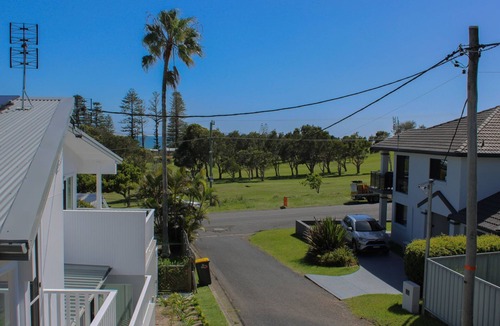 Crescent Head House | Sunsets On May Street
