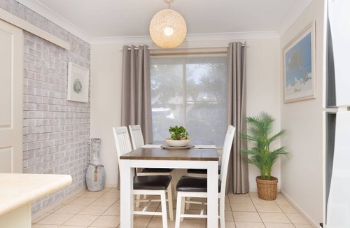 Iluka House | Sunsets & Sand Iluka