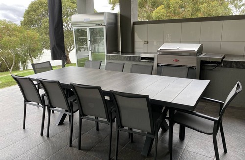 White Sands House | Superb house with direct river access. 10 Guests Shared private pontoon
