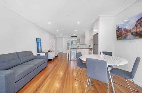 Sydney Central Business District Apartment | Superb Location City View Studio in World Square