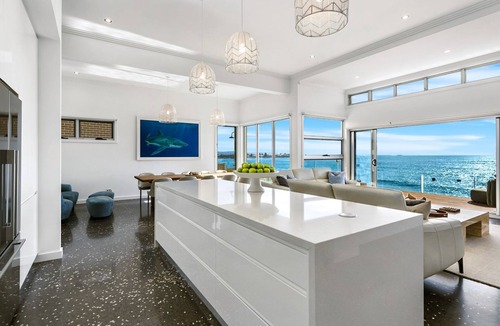 Shellharbour House | Surf Beach House - Absolute Waterfront