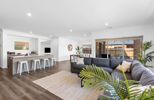 Armstrong Creek House | Surf Coast Gateway | 5BR | Sleeps 12