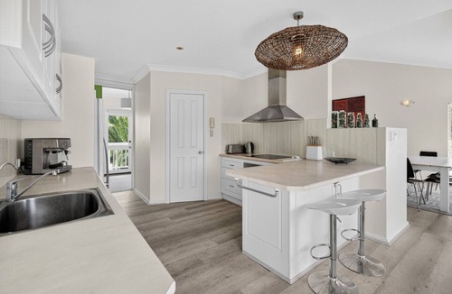 Hayborough House | Surf Lovers - 28 Seagull Ave, Chiton