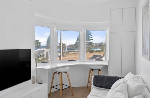 Bondi Beach Apartment | Surf Sand and Sunsets Your Bondi Beach Escape