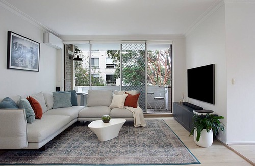 Bondi Apartment | Surfers Paradise Bondi Beach ISYD