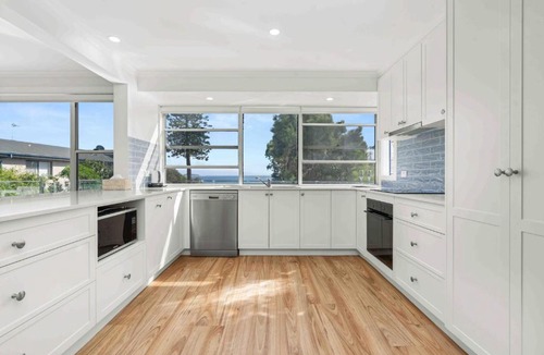 Culburra Beach House | Surfrider Estate at Culburra Beach - Pet Friendly & 50m to beach