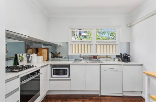 North Wollongong Apartment | Surfside Escape A Local Lifestyle at North Beach