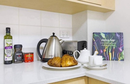 Darwin City Centre Apartment | Sweeping Harbourfront Views atop Tropical Resort