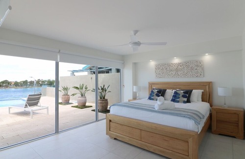 Merimbula House | Sybella - 4 bedroom, views, location and even a pool -2+ nights