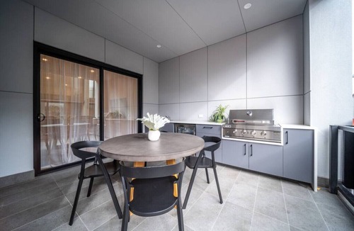 Adelaide Central Business District Apartment | SYLO Luxury Apartments - Contemporary City Living